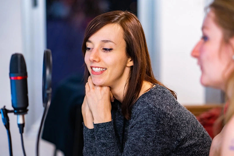 une belle présentatrice radio smash